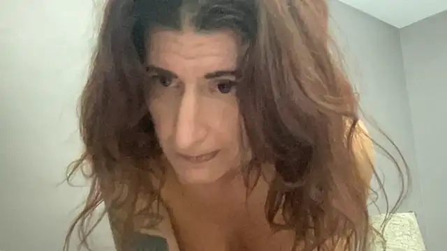 Snapshot of Cherry_Lush chatting on 11.26.25 Cherry Lush online show from 11.26.25