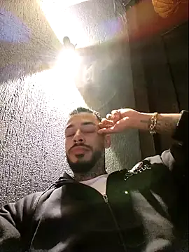 VinzenzRizzo online show from 11.17.25