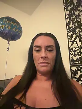 Snapshot of Islaymae_gilf chatting on 10.18.25 Islaymae gilf online show from 10.18.25