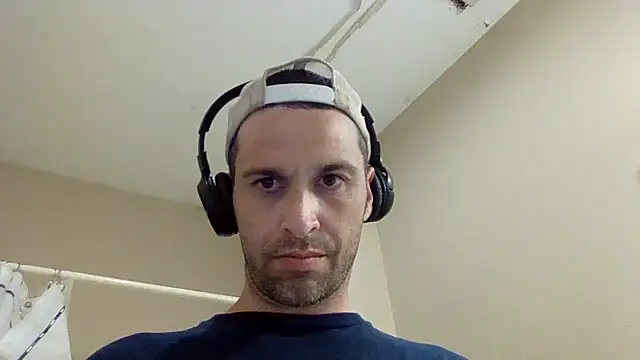 Snapshot of dik4cache chatting on 04.01.26 dik4cache online show from 04.01.26