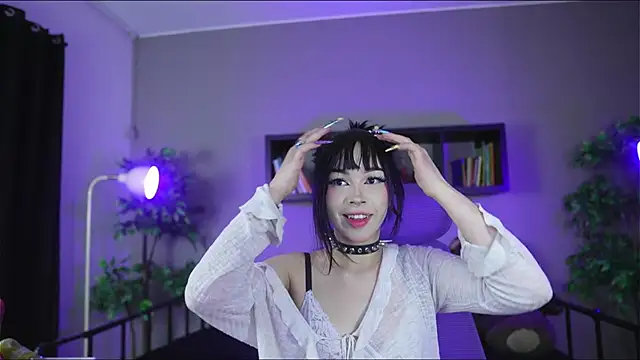 Sabrina bloom online show from 11.06.25