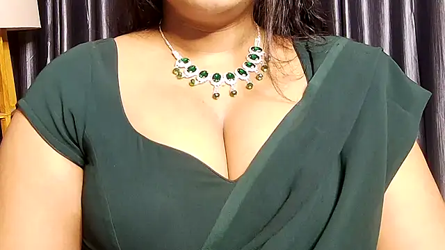 Webrowncouple online show from 11.12.25