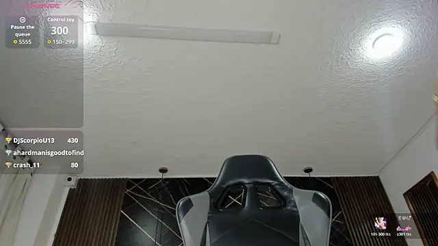 Emy topless online show from 04.29.26