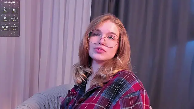 SophieMurrr online show from 10.14.25