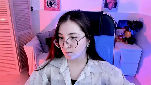 VirtuallVoyant online show from 10.08.25