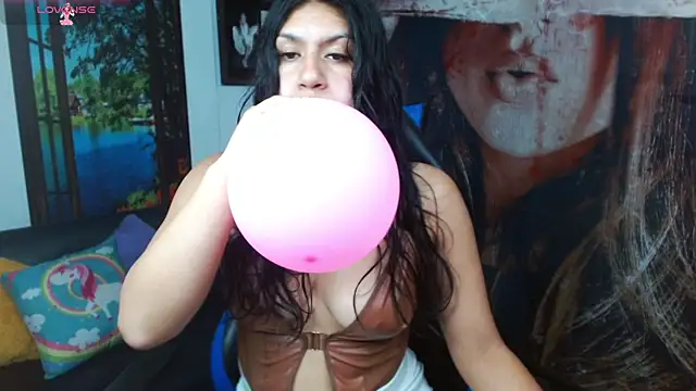 gigi gilt  online show from 06.24.26