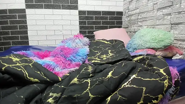 Snapshot of Sandra_Milf_love chatting on 09.28.25 Sandra Milf love online show from 09.28.25
