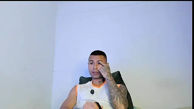  Logan Colton  online show from 07.25.26