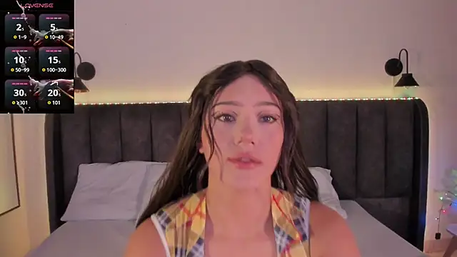 Snapshot of Sophie_Smith19_ chatting on 12.05.25 Sophie Smith19 online show from 12.05.25