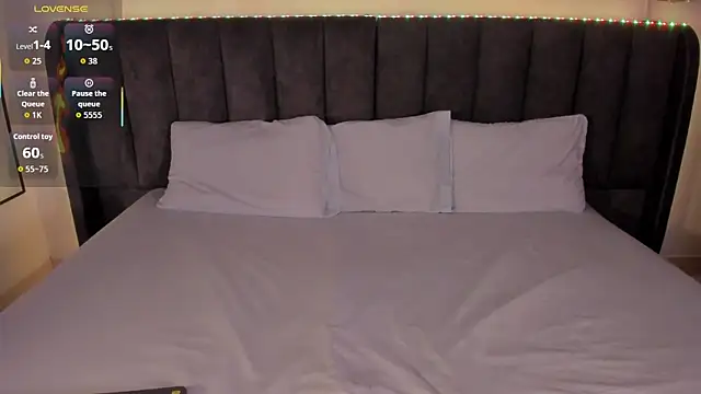 Snapshot of Sophie_Smith19_ chatting on 02.19.26 Sophie Smith19 online show from 02.19.26