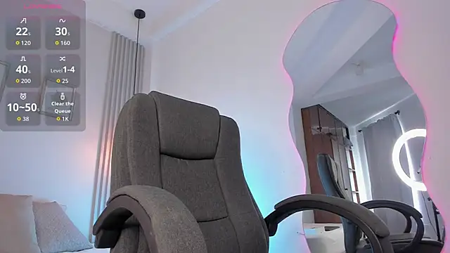 Snapshot of j_deex chatting on 09.30.25 j deex online show from 09.30.25