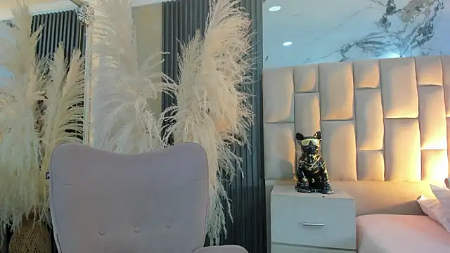 cloesummerr  online show from 02.09.26