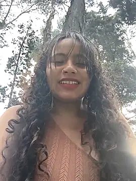 Snapshot of Yaya_watson chatting on 02.13.26 Yaya watson online show from 02.13.26