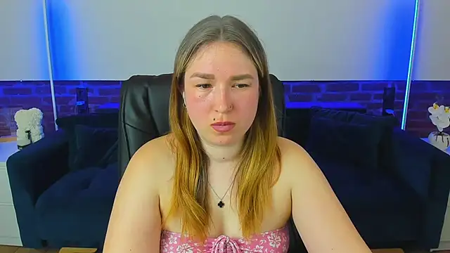 Snapshot of Sofii_darling chatting on 03.17.26 Sofii darling online show from 03.17.26