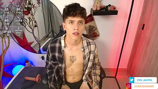 Snapshot of stev_austin_ chatting on 12.15.25 stev austin online show from 12.15.25