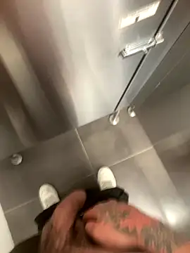 malek xarx  online show from 09.18.25