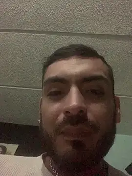 malek xarx  online show from 10.13.25