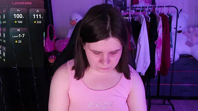 Snapshot of AmyVibess chatting on 05.15.26 AmyVibess online show from 05.15.26
