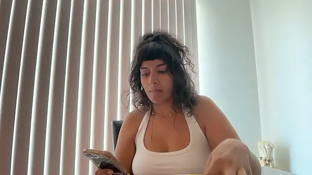 pressuremami online show from 10.20.25