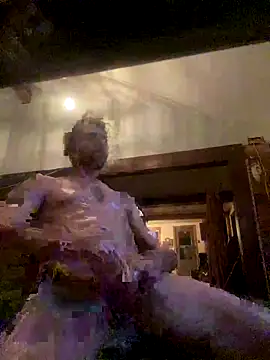 Snapshot of chaleureuxdesdames chatting on 11.17.25 chaleureuxdesdames online show from 11.17.25