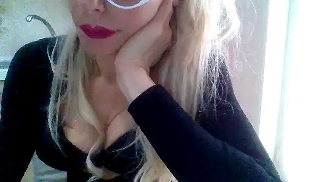 Kelly80 online show from 04.22.26