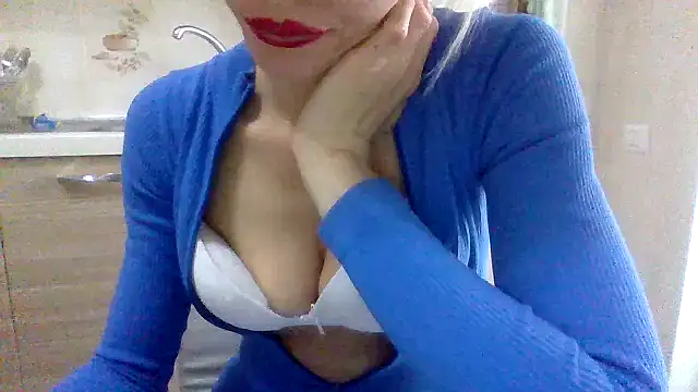 Snapshot of Kelly80 chatting on 05.11.26 Kelly80 online show from 05.11.26