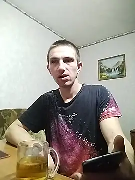 Snapshot of Alexilon chatting on 12.05.25 Alexilon online show from 12.05.25