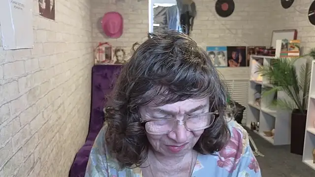 Betty Brick online show from 05.20.26