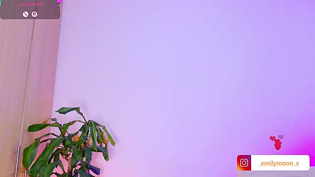 onlyemily  online show from 05.01.26
