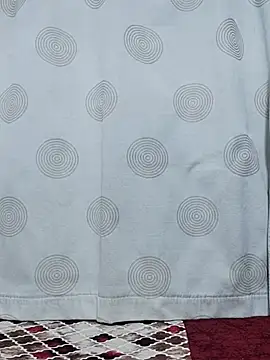 Snapshot of linakhalifa chatting on 10.28.25 linakhalifa online show from 10.28.25