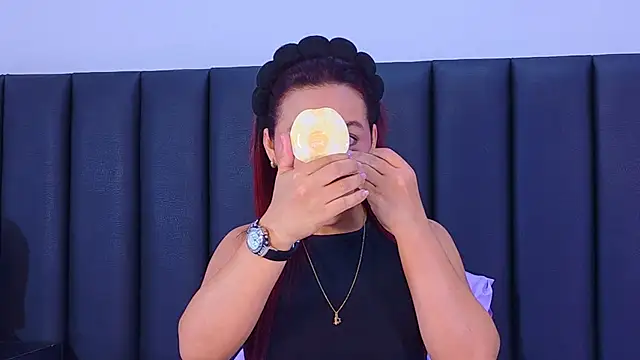 Marthina online show from 08.04.26