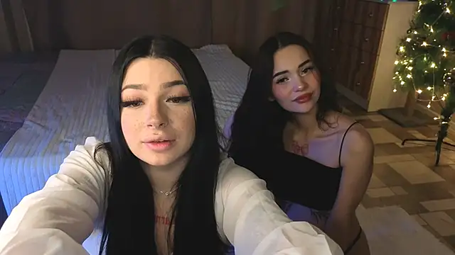 Snapshot of honey_____bunny chatting on 01.06.26 honey bunny online show from 01.06.26