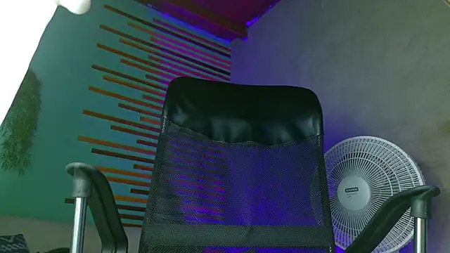 david huge online show from 05.05.26