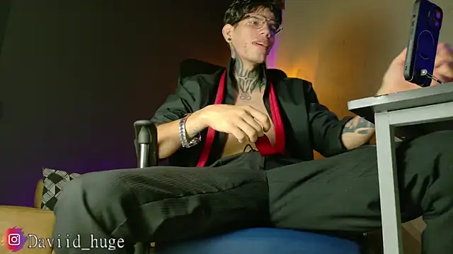 david huge online show from 07.04.26