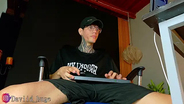 david huge online show from 07.12.26