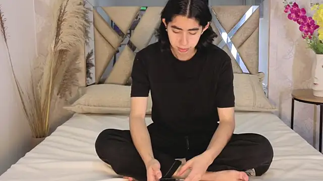 ryo light online show from 11.28.25