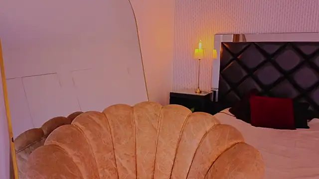 Snapshot of ryo_light chatting on 05.30.26 ryo light online show from 05.30.26