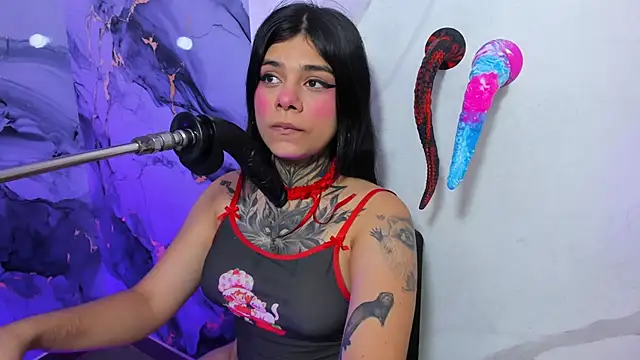 Emily Evo online show from 06.18.26