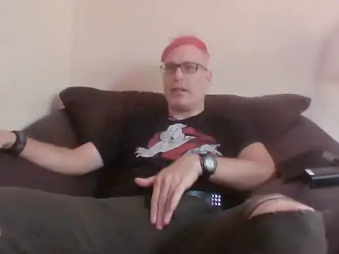 Snapshot of nerdy6 chatting on 10.18.25 nerdy6 online show from 10.18.25