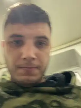 Snapshot of kisspussy1993 chatting on 12.04.25 kisspussy1993 online show from 12.04.25