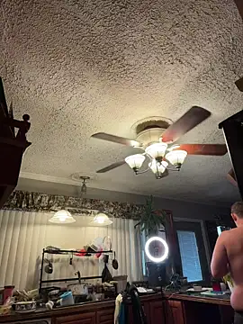 Snapshot of Integrityofsin chatting on 12.15.25 Integrityofsin online show from 12.15.25