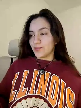 Snapshot of KattyHotson chatting on 06.30.26 KattyHotson online show from 06.30.26
