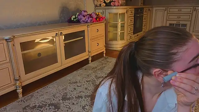 EadlinGillim online show from 10.25.25