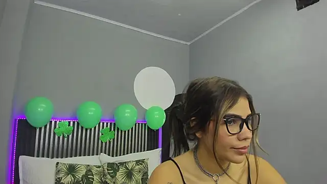 Emilybeltons online show from 03.17.26