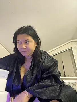 Liza Will online show from 10.25.25