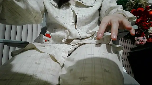 Snapshot of Emachiii chatting on 03.20.26 Emachiii online show from 03.20.26