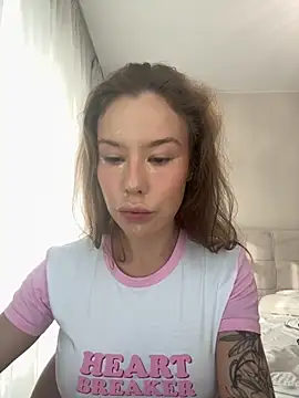 Snapshot of Ashley_Roys chatting on 09.28.25 Ashley Roys online show from 09.28.25