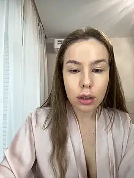 Snapshot of Ashley_Roys chatting on 11.30.25 Ashley Roys online show from 11.30.25