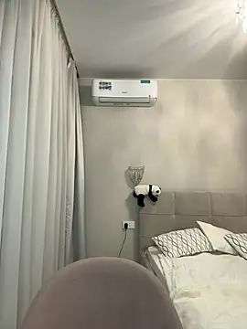 Snapshot of Ashley_Roys chatting on 02.22.26 Ashley Roys online show from 02.22.26