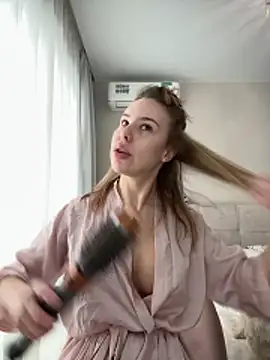 Snapshot of Ashley_Roys chatting on 03.22.26 Ashley Roys online show from 03.22.26